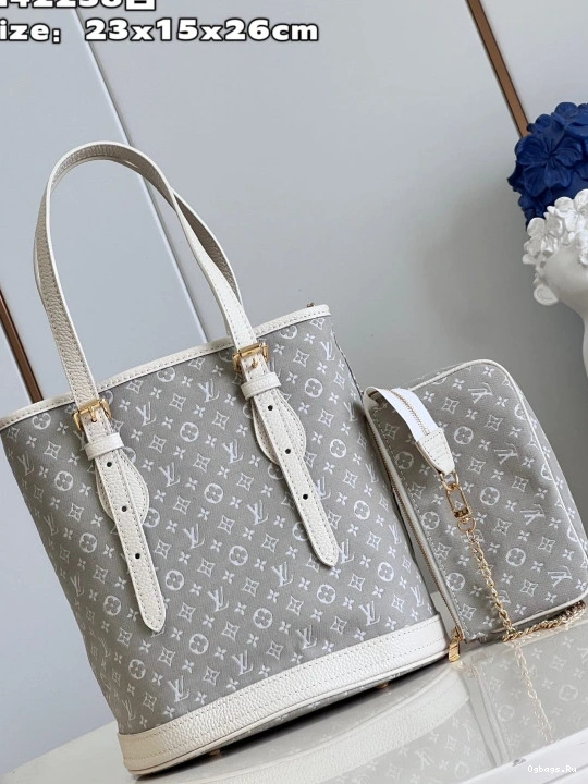 VUITTON LOUIS NANO BUCKET 0701